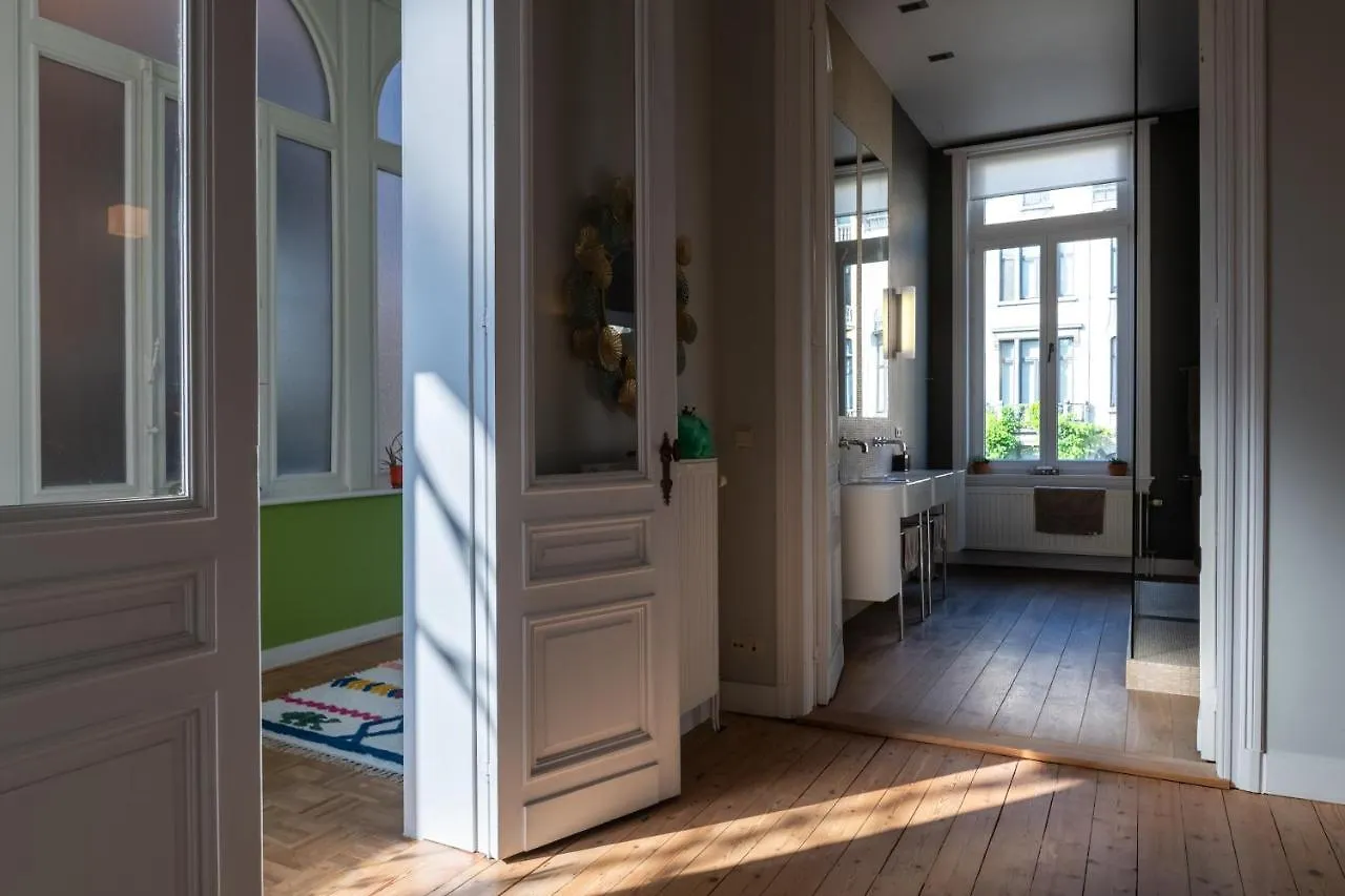 Garden Of Eden Bed & Breakfast Antwerp Belgium